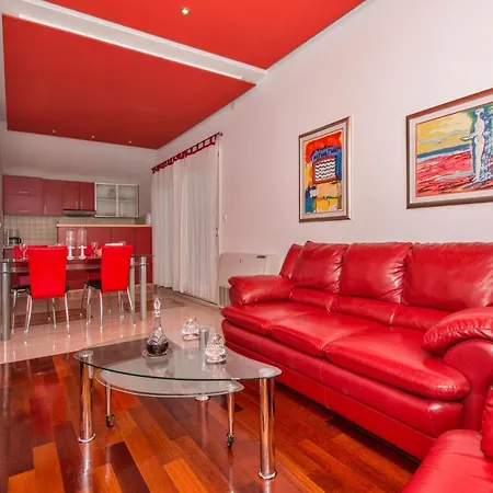 Апартаменти Marcela *