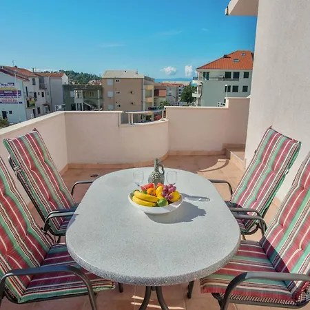 Апартаменти Marcela