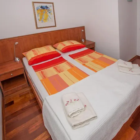 Apartment Marcela Makarska