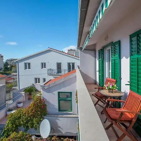 Marcela Apartment Makarska