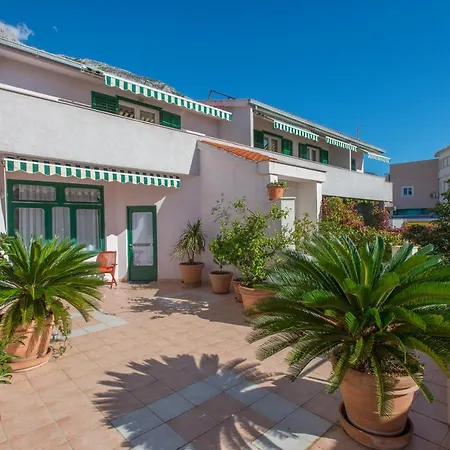 Marcela Apartment Makarska